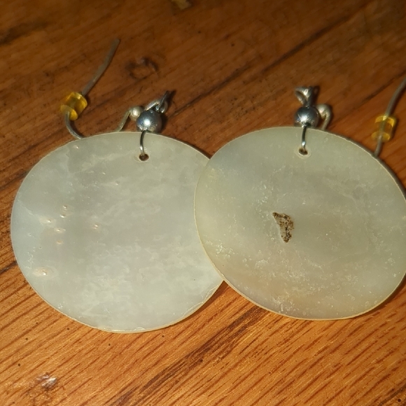 •Mother-of-Pearl Wired Wrapped Round Earrings - Picture 4 of 4